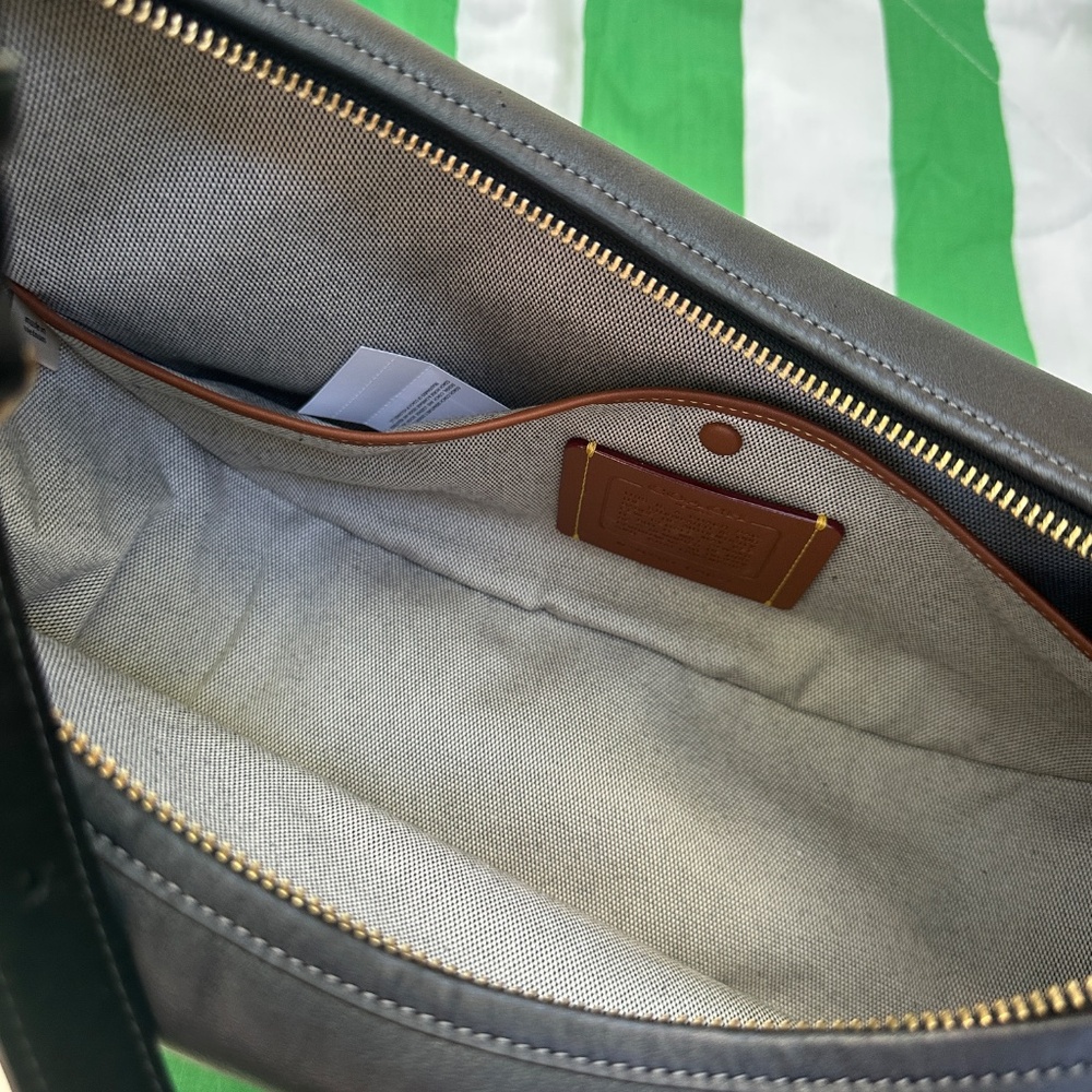 COACH Juliet sling bag - black glove tanned leather - Picture 11 of 11